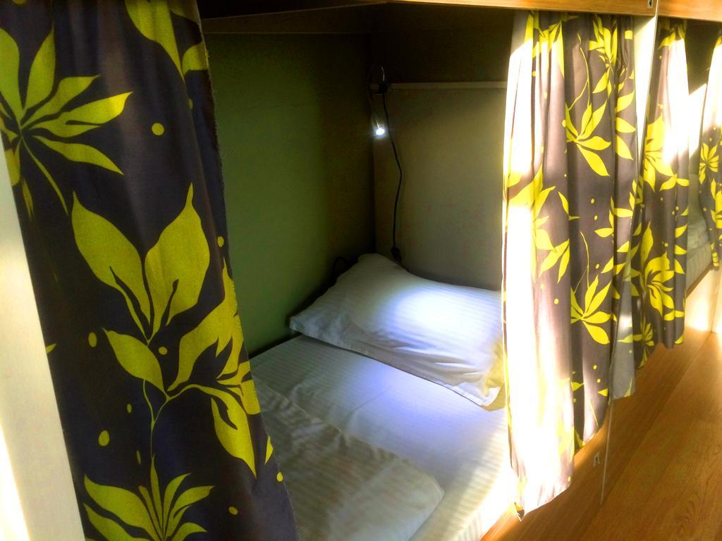 Sky Hostel Алма Ата Екстериор снимка